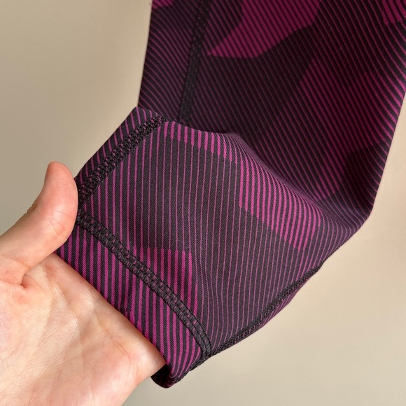 Old Navy Active Purple and Black Stripe Leggings, Size Large - Picture 5 of 13